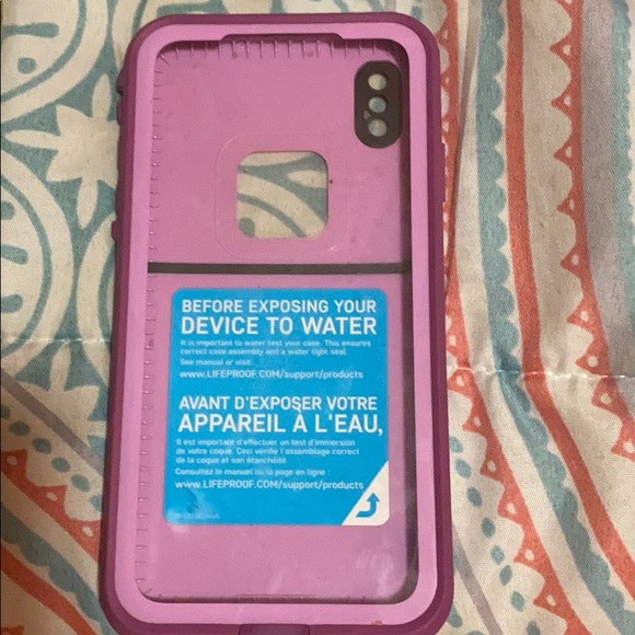 iPhone XS Max lifeproof - Picture 2 of 2